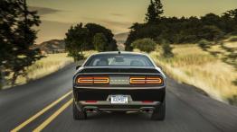 Dodge Challenger III Facelifting (2015) - widok z tyłu