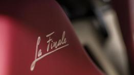 Bugatti Veyron Grand Sport Vitesse La Finale (2015) - zagłówek na fotelu pasażera, widok z przodu