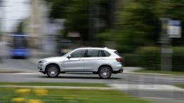BMW X5 III xDrive40e (2015) - lewy bok
