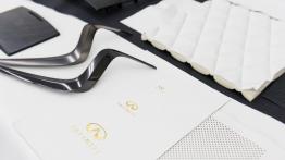 Infiniti Q70L Bespoke Edition (2015) - dobór materiałów wykończeniowych