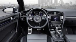 Volkswagen Golf VII R Variant (2015) - kokpit