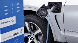 BMW X5 III xDrive40e (2015) - gniazdo ładowania