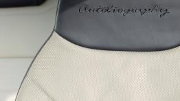 Land Rover Defender Autobiography Edition (2015) - fotel kierowcy, widok z przodu