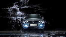 Mitsubishi Pajero IV Facelifting (2015) - widok z przodu