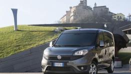 Fiat Doblo III Cargo Facelifting (2015) - widok z przodu