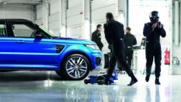 Land Rover Range Rover Sport II SVR (2015) - bok - inne ujęcie