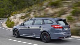 Ford Focus III ST Kombi Facelifting (2015) - widok z tyłu