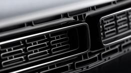 Dodge Challenger III Facelifting (2015) - grill