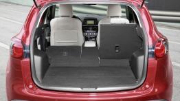 Mazda CX-5 - tylna kanapa złożona, widok z bagażnika