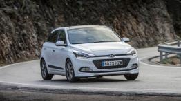 Hyundai i20 II Hatchback Kappa 1.4 MPI (2015) - widok z przodu