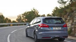Ford Focus III ST Kombi Facelifting (2015) - widok z tyłu