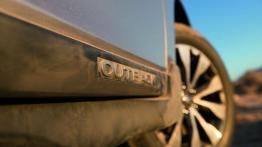 Subaru Outback 2015 - emblemat boczny