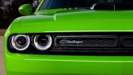 Dodge Challenger III Facelifting (2015) - grill