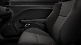 Dodge Challenger III Facelifting (2015) - widok ogólny wnętrza z przodu