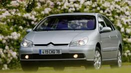 Citroen C5 - przód - reflektory włączone