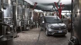 Fiat Doblo III Cargo Facelifting (2015) - widok z przodu