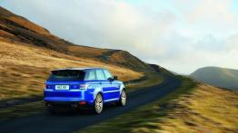 Land Rover Range Rover Sport II SVR (2015) - widok z tyłu