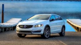Volvo V60 Cross Country (2015) - widok z przodu