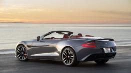 Aston Martin Vanquish Volante (2015) - widok z tyłu