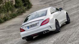 Mercedes CLS 63 AMG S-Modell C218 Facelifting (2015) - widok z tyłu