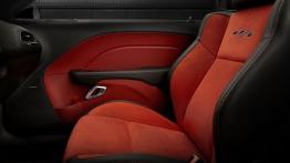 Dodge Challenger III Facelifting (2015) - widok ogólny wnętrza z przodu