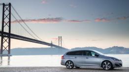 Peugeot 308 II SW GT (2015) - prawy bok