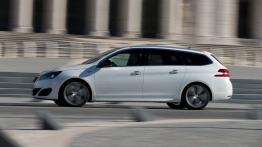 Peugeot 308 II SW GT (2015) - lewy bok
