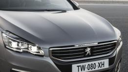 Peugeot 508 Sedan Facelifting (2015) - maska zamknięta