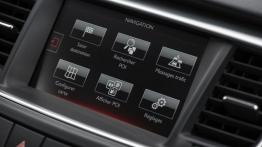 Peugeot 508 SW Facelifting (2015) - ekran systemu multimedialnego