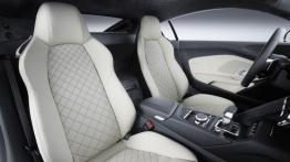 Audi R8 II V10 (2015) - widok ogólny wnętrza z przodu