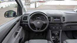 Volkswagen Sharan II Facelifting (2015) - kokpit