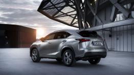 Lexus NX 200t Luxury (2015) - widok z tyłu