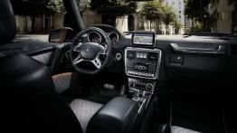 Mercedes klasy G (BR 463) 2015 - widok ogólny wnętrza z przodu