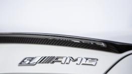 Mercedes CLS 63 AMG S-Modell C218 Facelifting (2015) - emblemat