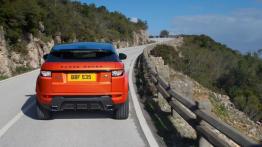 Range Rover Evoque Autobiography (2015) - widok z tyłu