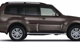 Mitsubishi Pajero IV Facelifting (2015) - prawy bok