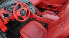 Aston Martin Vanquish Volante (2015) - pełny panel przedni