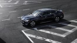 Infiniti Q70 L (2015) - widok z góry