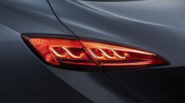 Buick Avenir Concept (2015) - lewy tylny reflektor - włączony