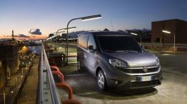 Fiat Doblo III Cargo Facelifting (2015) - widok z przodu
