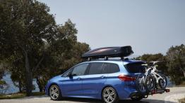 BMW 220i Gran Tourer (2015) - tył - bagażnik zamknięty