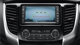 Mitsubishi Triton 2015 - ekran systemu multimedialnego