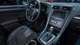 Ford Mondeo V Sedan Hybrid (2015) - oficjalna prezentacja auta