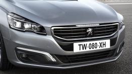 Peugeot 508 Sedan Facelifting (2015) - przód - inne ujęcie