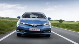 Toyota Auris II Hatchback Facelifting Hybrid (2015) - widok z przodu