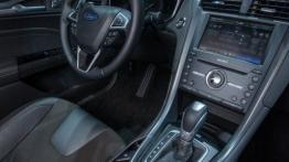 Ford Mondeo V Sedan Hybrid (2015) - oficjalna prezentacja auta