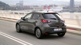 Mazda 2 III SKYACTIV-G 1.5 (2015) - widok z tyłu