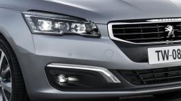 Peugeot 508 Sedan Facelifting (2015) - zderzak przedni