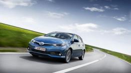Toyota Auris II Hatchback Facelifting Hybrid (2015) - widok z przodu