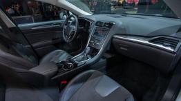 Ford Mondeo V Sedan Hybrid (2015) - oficjalna prezentacja auta